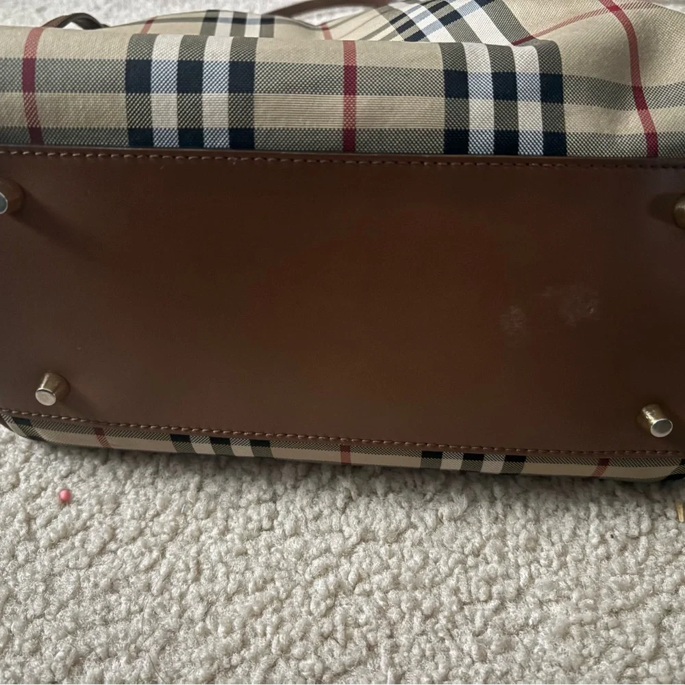 Burberry Tan and Red Check Shoulder Bag - Picture 6 of 9